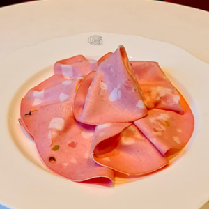 Mortadella à la pistache